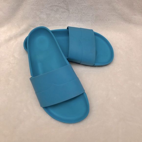 Hunter Pool Slides - Picture 3 of 5